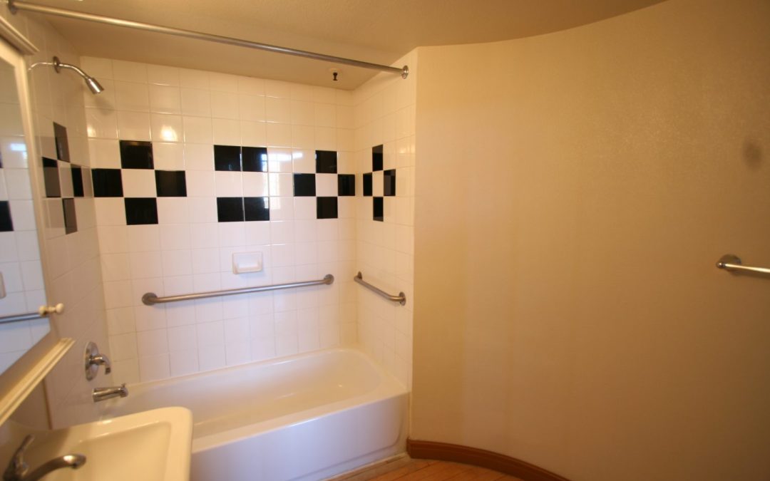 CR301 – Bathroom.2