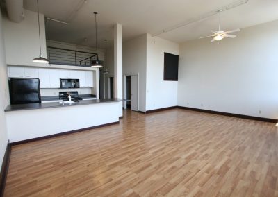301 Central Ave NE Loft 206
