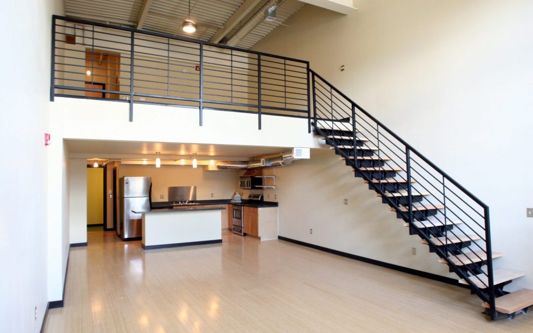 AVAILABLE EARLY MAY: 300 Tijeras Ave NE, Loft 316